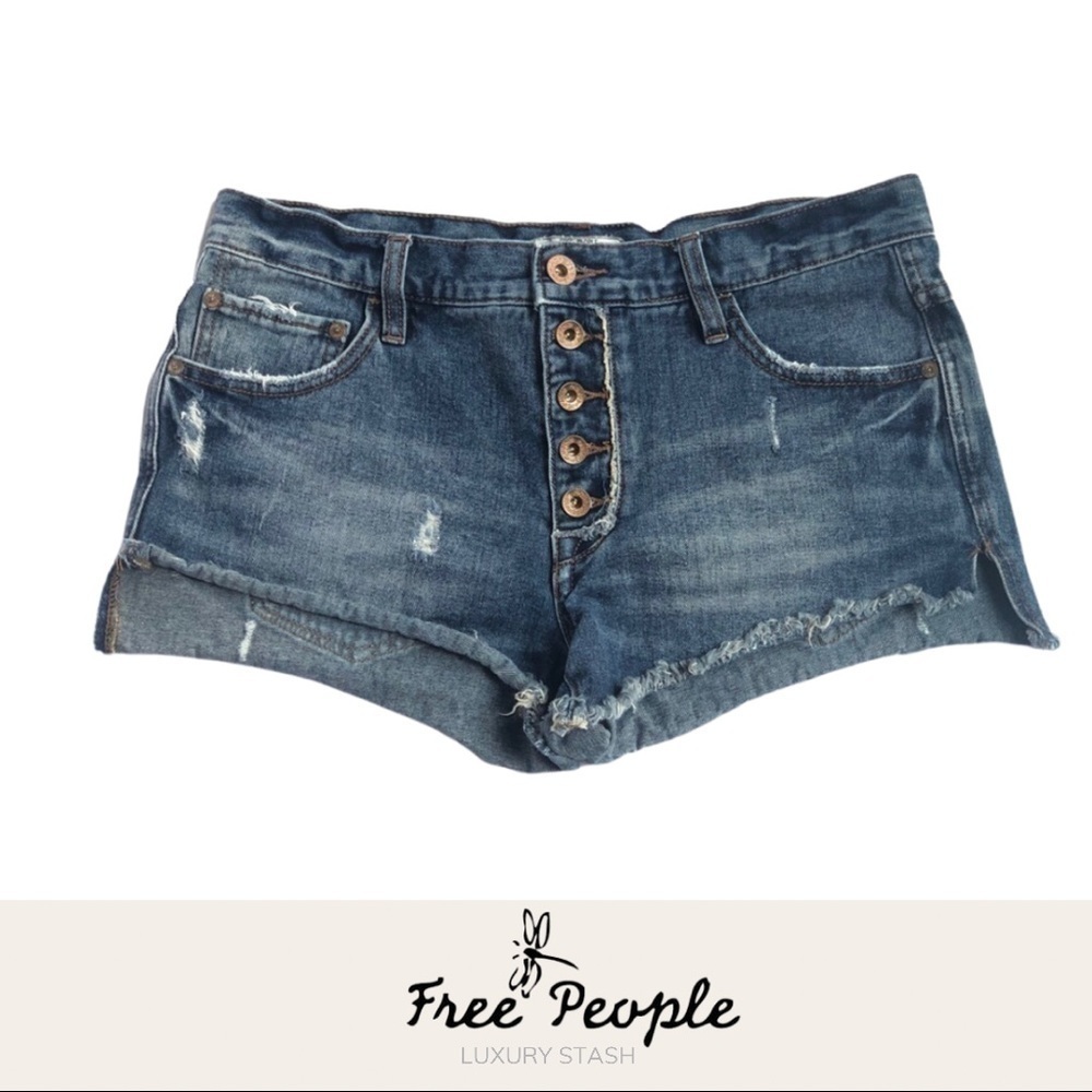 ⚫️ FREE PEOPLE SIZE 27 JEAN BOOTY SHORTS​​​​​